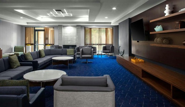 Courtyard by Marriott Richmond Northwest
