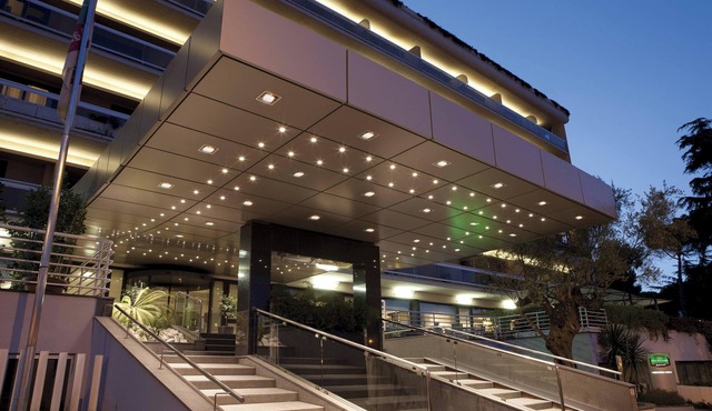 Courtyard by Marriott Rome Central Park