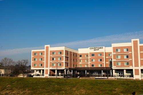 Courtyard by Marriott Rome