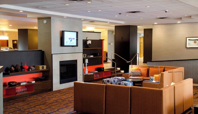 Courtyard by Marriott Waterbury Downtown