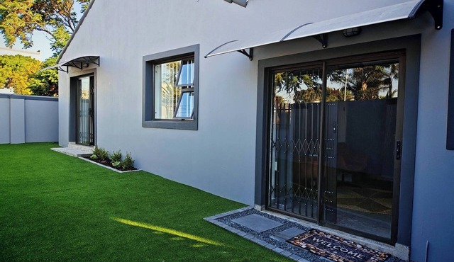Courtyard Double Room with Shared Bathroom #1