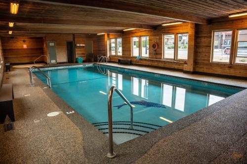 Courtyard Inn Vernon