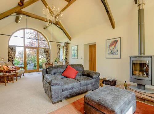 Courtyard Lodge