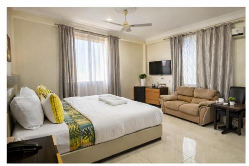 Covenant Crest Hotel