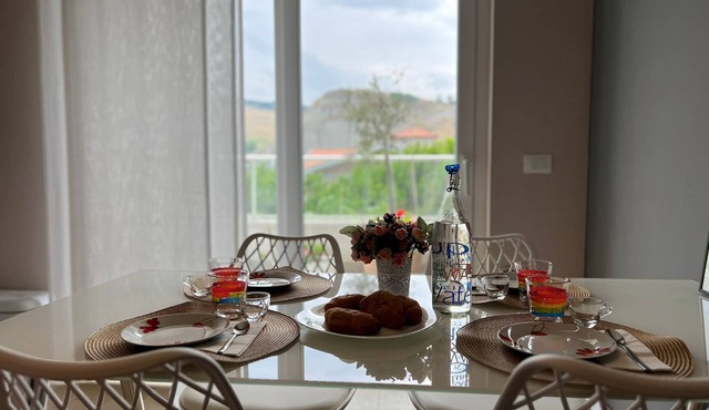 Cozy 1-bedroom condo with AC, WiFi 50 meters from the beach in Roseto!