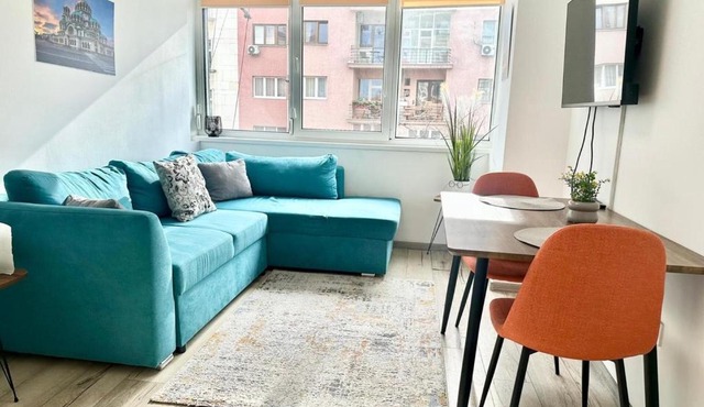 Cozy 1-Bedroom Central Flat