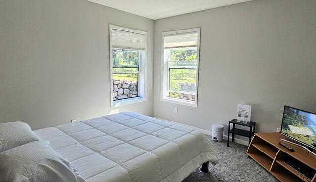 Cozy 1-bedroom in a shared townhome 10 min from airport and Mall of America