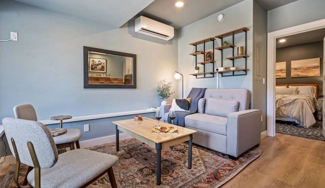Cozy 1 BR ADU | Private Access | Projector Theater