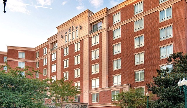 Cozy 1BR Condo! Prime Old Town Alexandria Locationn