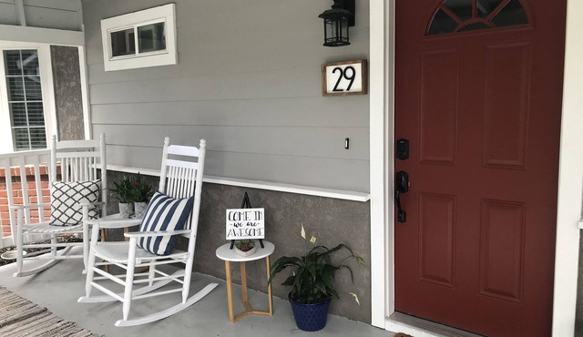 Cozy 2 bed, 2 bath home, walking distance to everything! Big yard. Dog friendly!