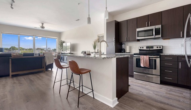 Cozy 2-Bed Unit in Grandview