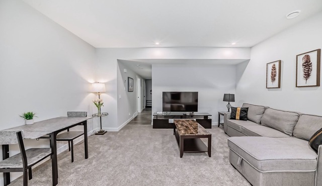 COZY 2 BEDROOM SUITE IN AMBLETON