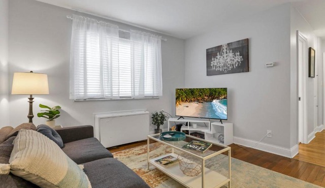 Cozy 2 BR in Short North Convenient Parking