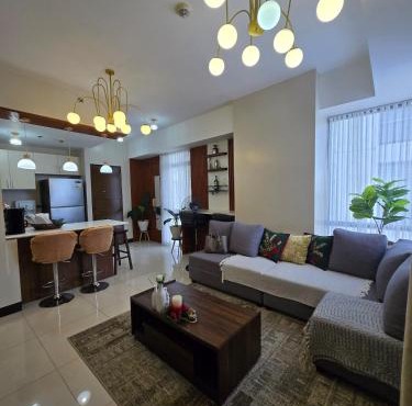 Cozy 2BR 2BA 2 Balconies Manhattan Heights Cubao
