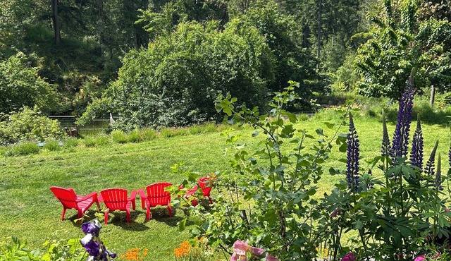 Cozy 2BR Farm B&B Near Ganges