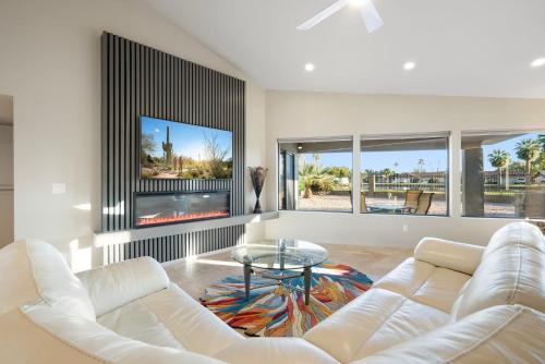 Cozy 2BR Home Fire Pit Grill Golf Course Views