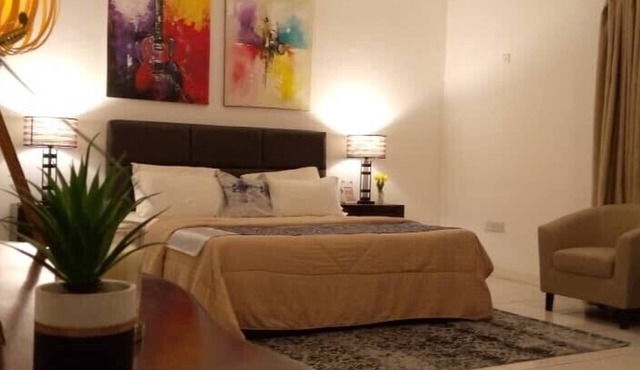 Cozy 3BR home - gated estate - Tema - top security