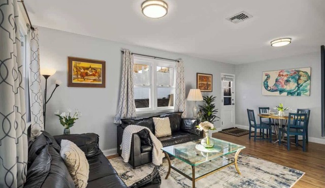 Cozy 3BR w Parking, mins to NYC, FIFA