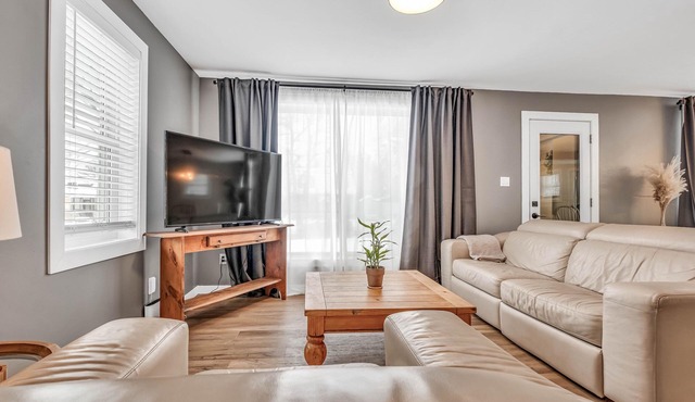 Cozy 4 BR Home in Cornwall
