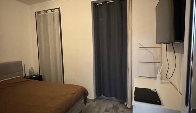 Cozy 45-square-meter apartment – 2-minute walk to the tram & metro, in the heart of Marseille