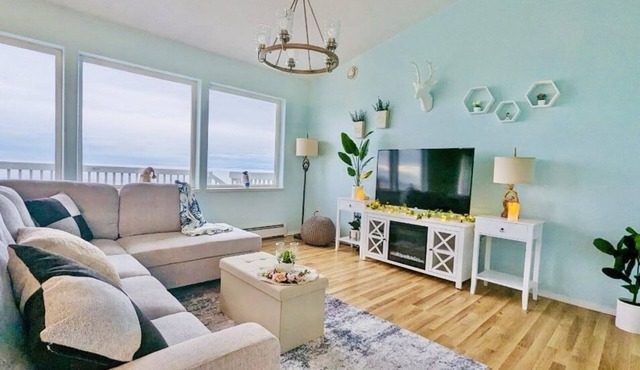 Cozy 6BR Ocean Front Snow Mountain View Villa