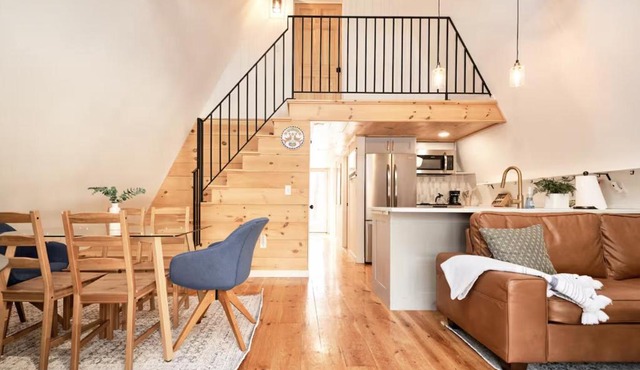 Cozy a-frame with loft, new kitchen and mins to hiking