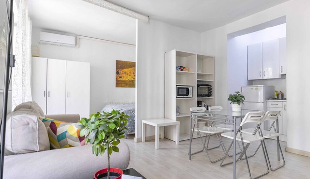 Cozy and central studio
