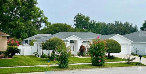 Cozy and Comfortable Florida Entire Home 3-Bed 2-Bath Sleeps 7