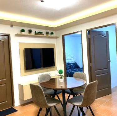 Cozy and Elegant 2-Bedroom Condo with Pool