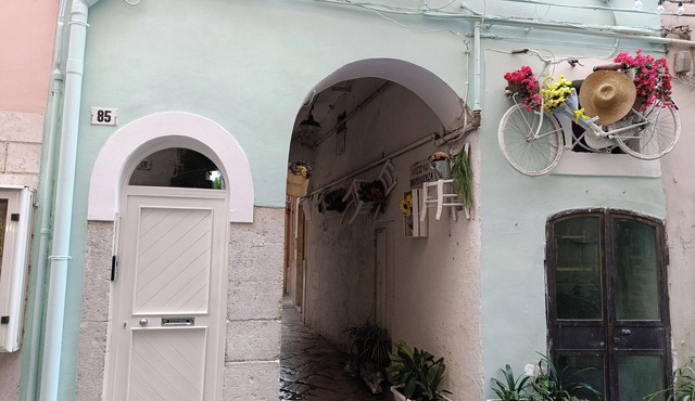 Cozy and elegant studio apartment in the center of Gaeta just minutes from the sea
