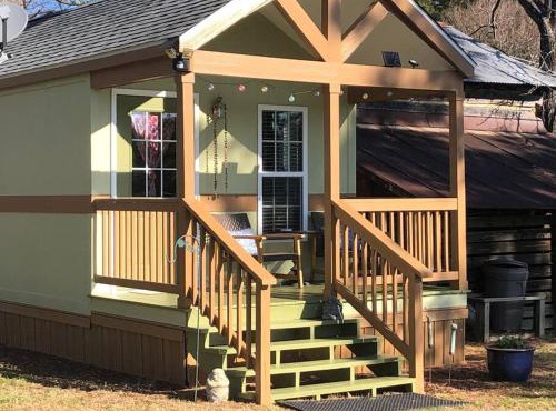 Cozy and Peaceful Tiny House on a 100-acre Farm