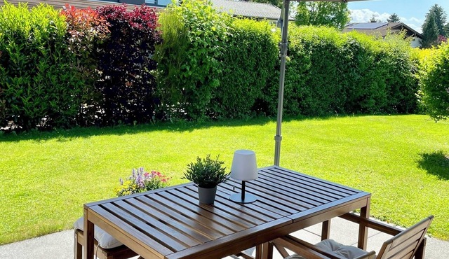 Cozy and quiet vacation apartment with terrace and garden