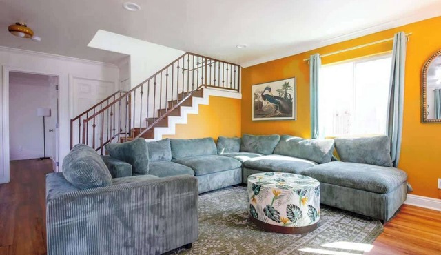 Cozy and Spacious 5 bedrooms House at Duplex