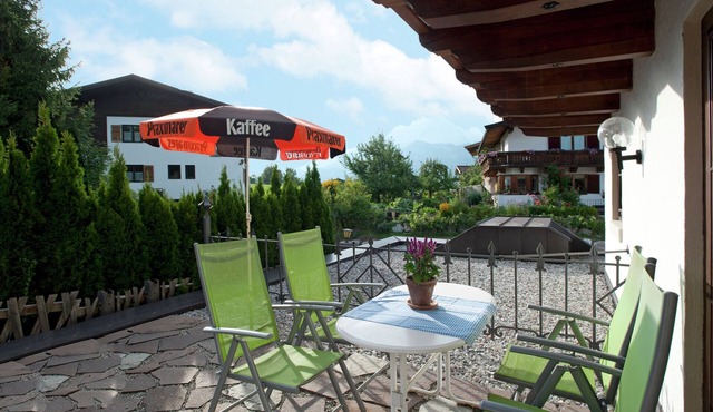 Cozy apartment in St. Johann in Tyrol
