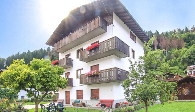 Cozy apartment in Fiera di Primiero