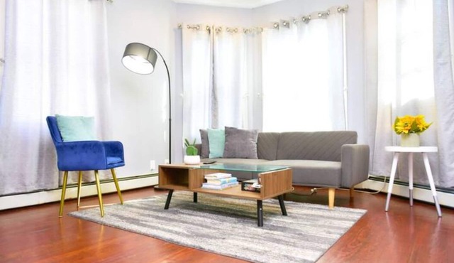 Cozy apartment 3rd 10min Walk Downtown | City View