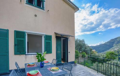 Cozy Apartment In Bogliasco With Wifi
