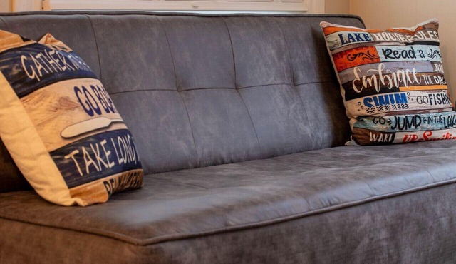 Cozy Beachside Getaway – Steps from Balm Beach!