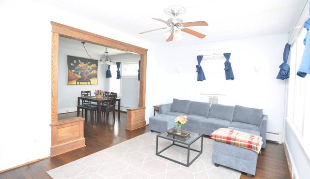 Cozy Beds w/Parking & Laundry Near RU/RWJ/Train