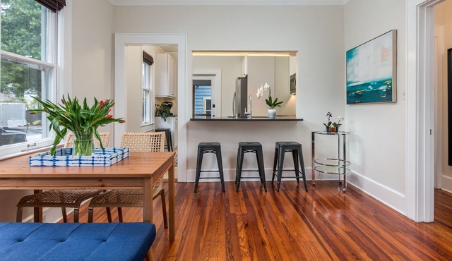 COZY BUNGALOW IN OLD NORTHEAST/DOWNTOWN
