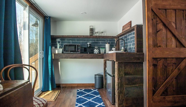Cozy Cabin Gateway I 1.5 Acres w. Pool & Firepit