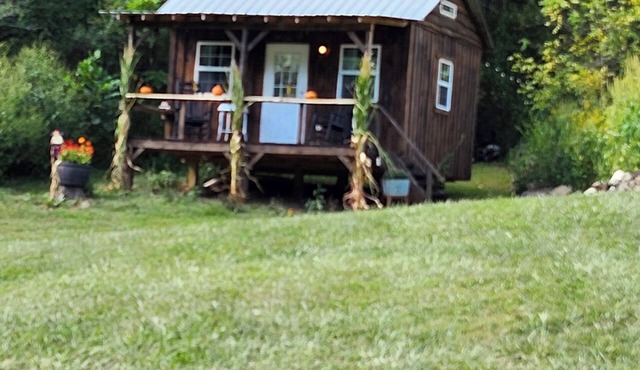 Cozy Cabin in East Tennessee