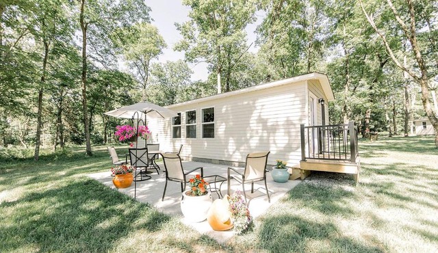 Cozy Cabin near Owensville, Missouri - Perfect for a Glamping Getaway with Your Significant Other