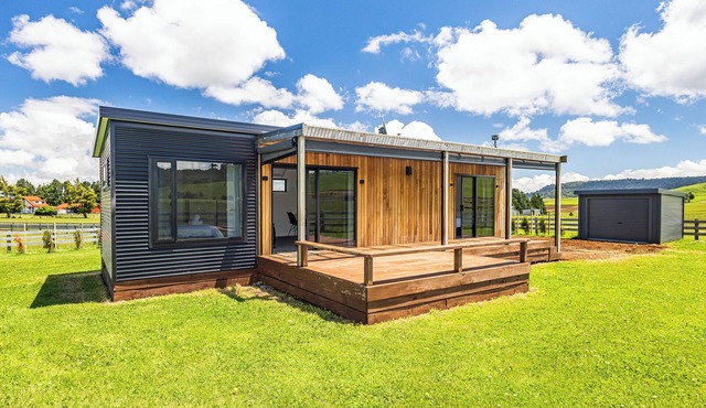 Cozy Cabin with a View - Ohakune Holiday Home