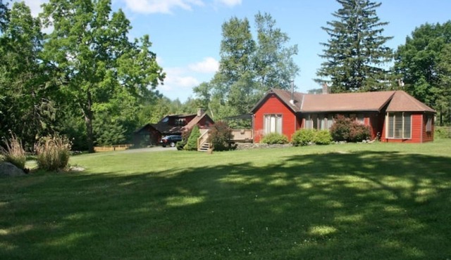 Cozy Catskills Cottage