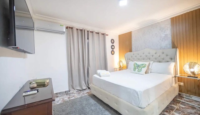 COZY & CENTRAL 1BR APT WITH POOL