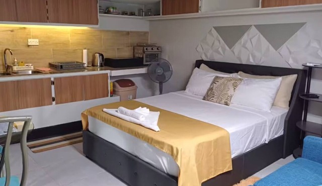 Cozy chic studio apartment