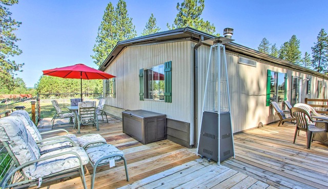 Cozy Chiloquin Retreat < 30 Mi to Crater Lake!