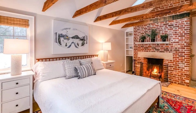 Cozy. Clean. Free bagel shop. 3 Fireplaces.