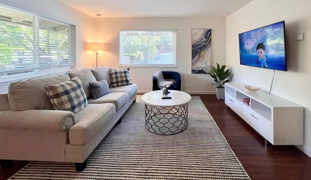Cozy & convenient 2B1b, center of Lafayette